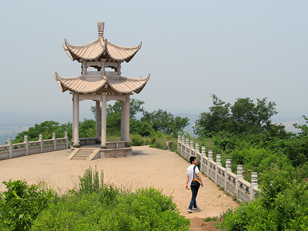 丹阳市水晶山公园图片