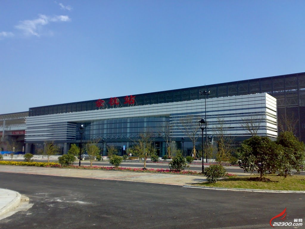 周边动态:沪杭高铁全线唯一高架站——余杭站!