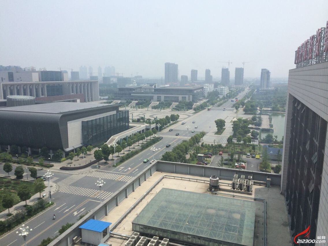 &nbsp;&nbsp;&nbsp;&nbsp;&nbsp; &nbsp; &nbsp;五星级香逸国际大酒店