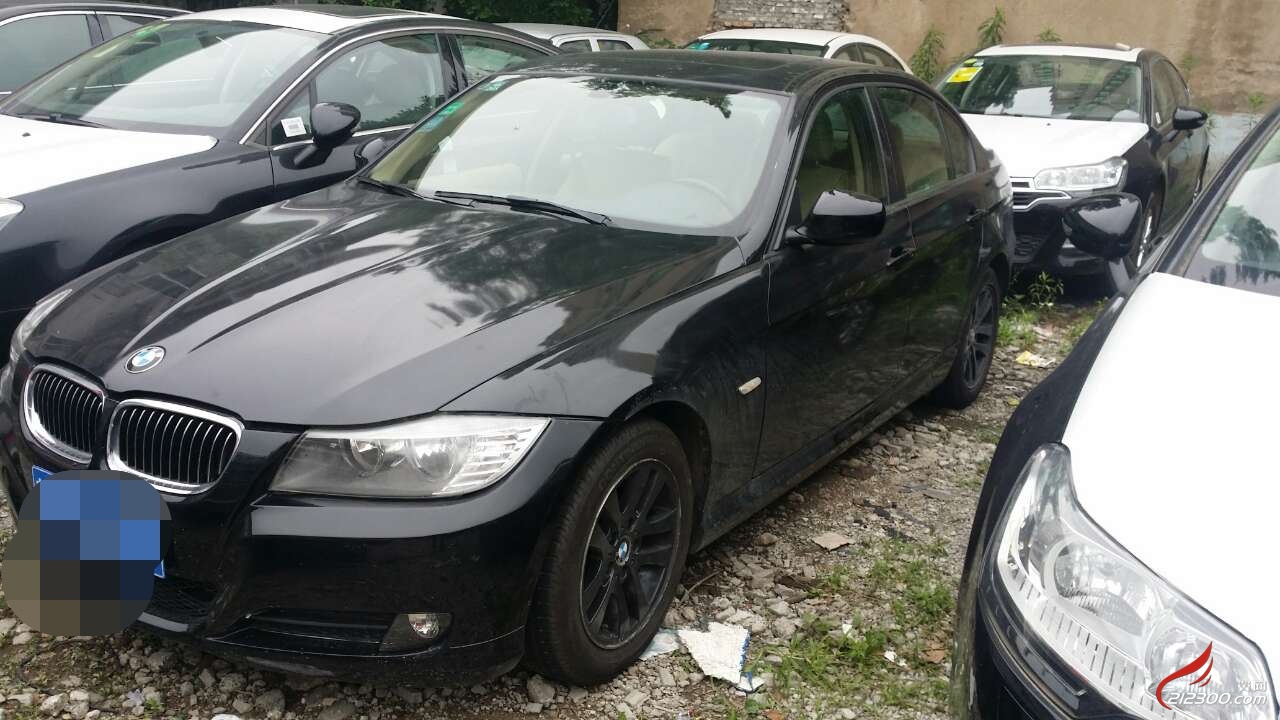 2011年宝马3系 操控一流 精品车况 首付3万 身份证 驾驶证 开回家